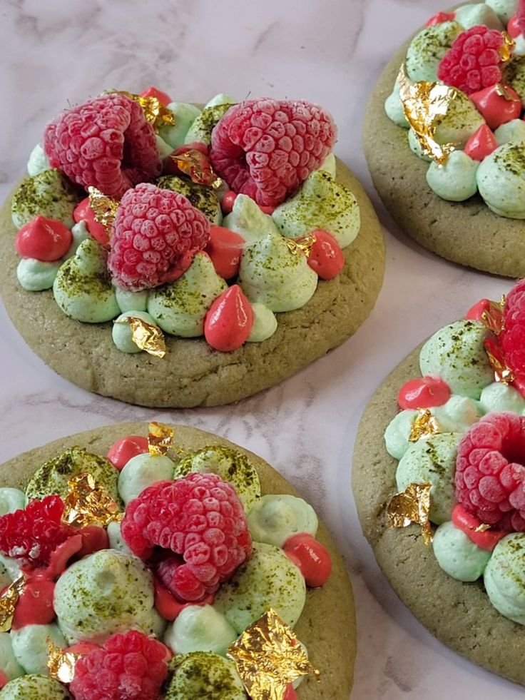 Cookies matcha framboise et or
